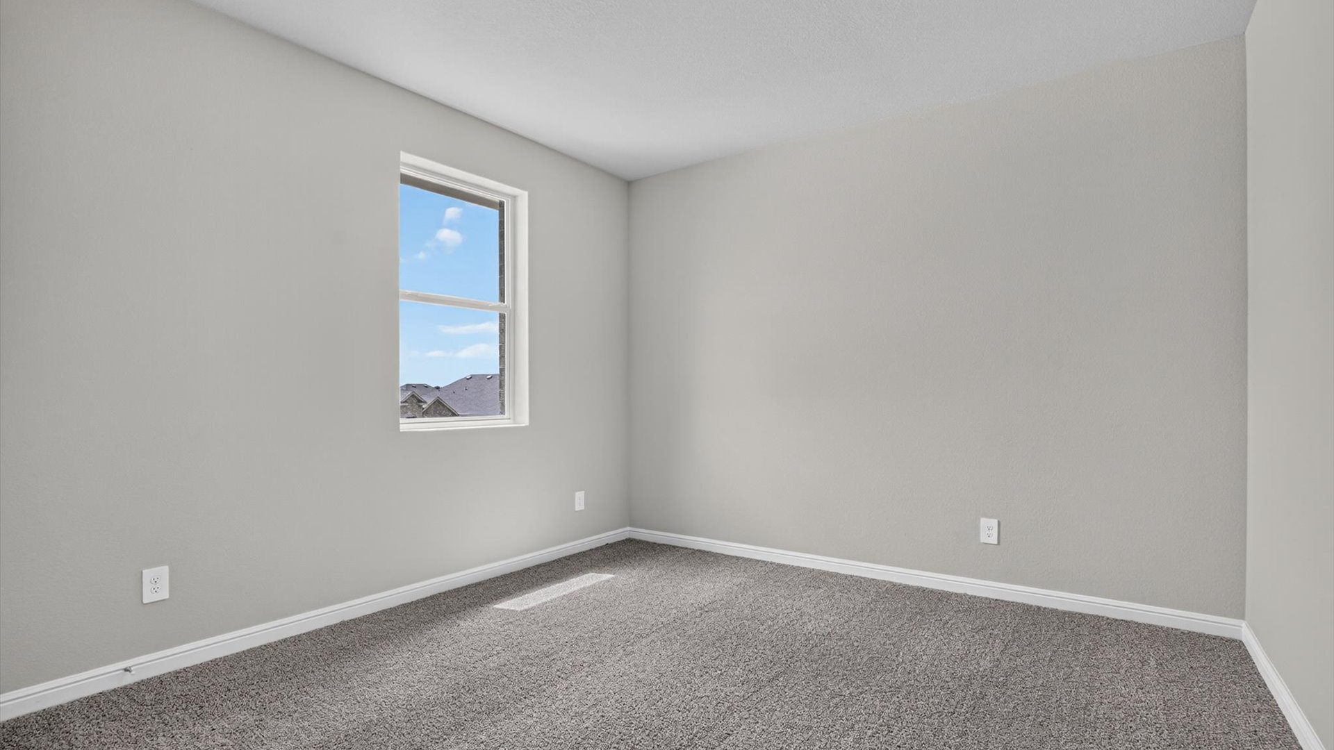 Upstairs bedroom 2