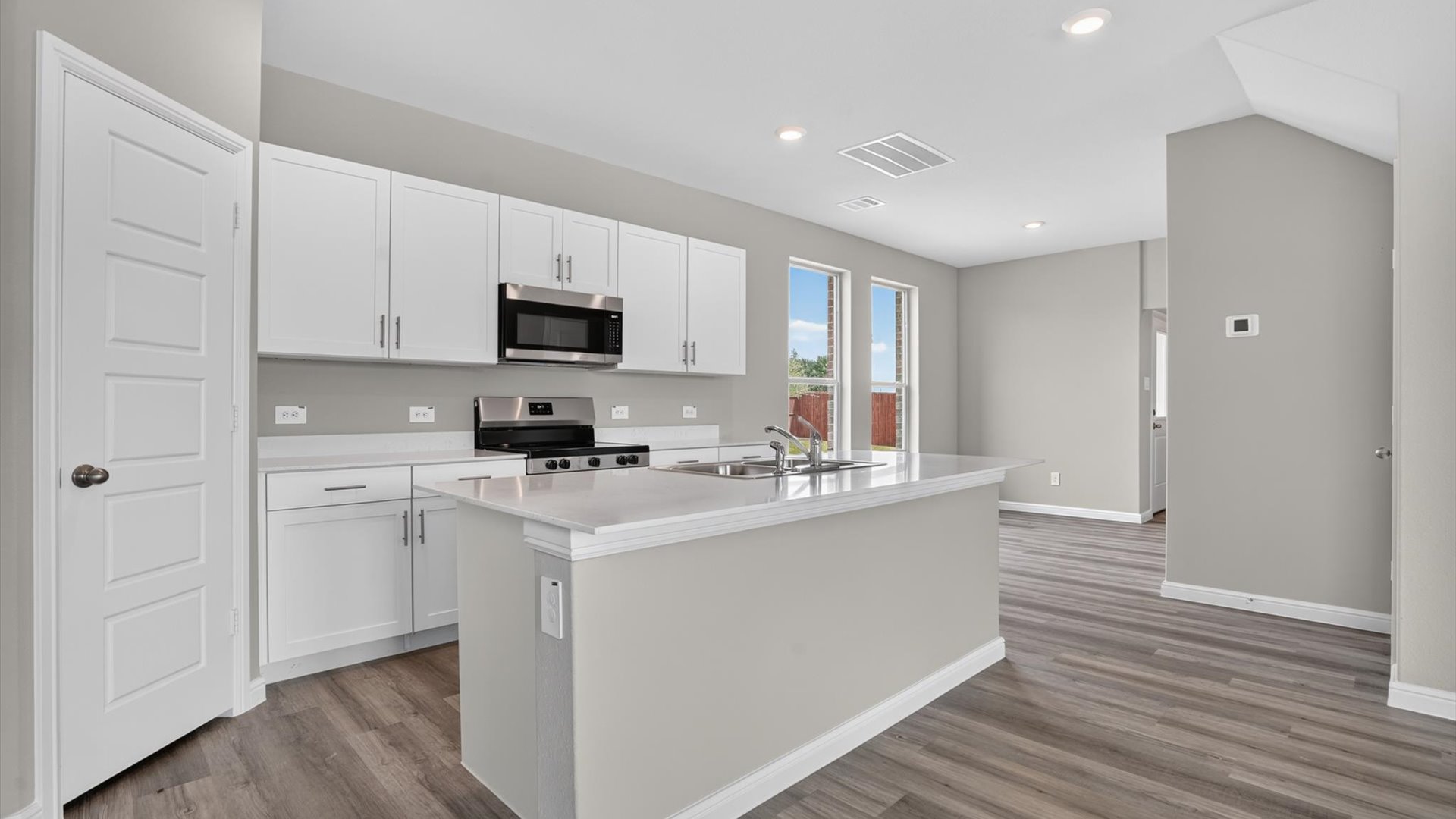 Open kitchen