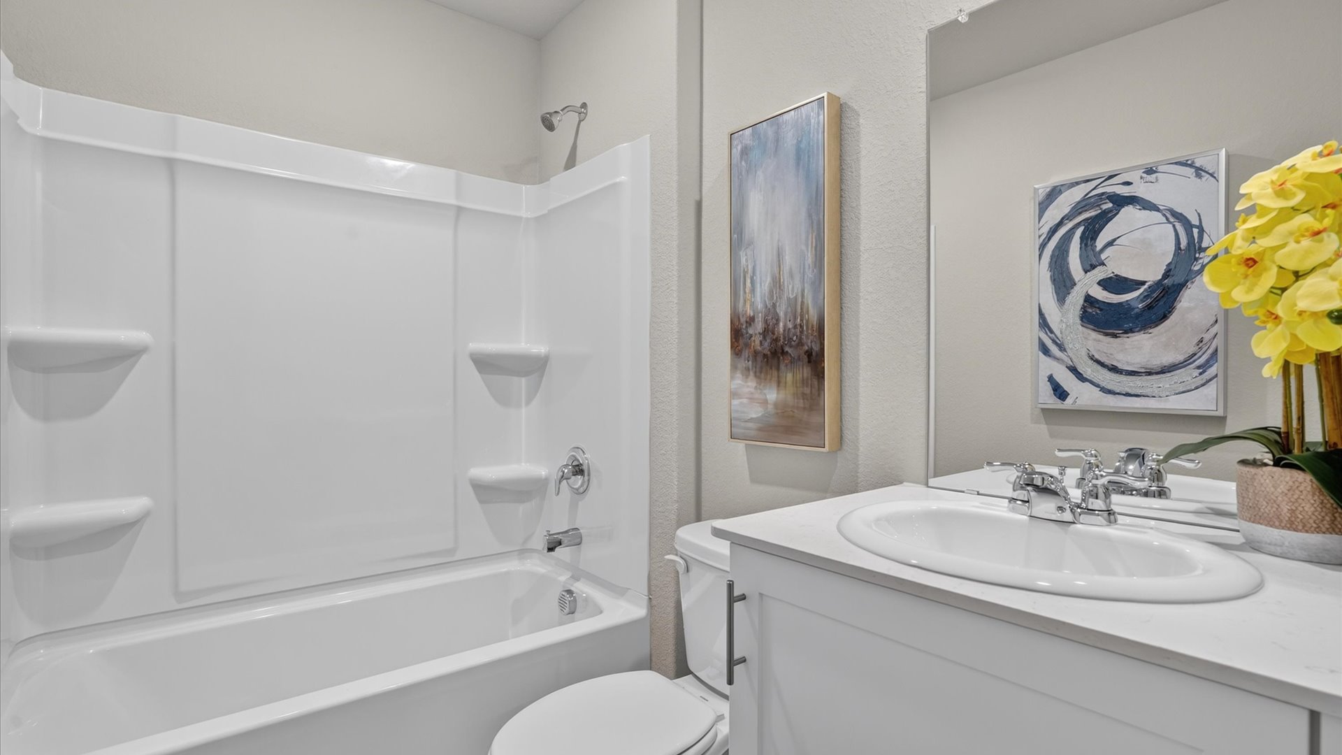 Bath 2 with spacious vanity