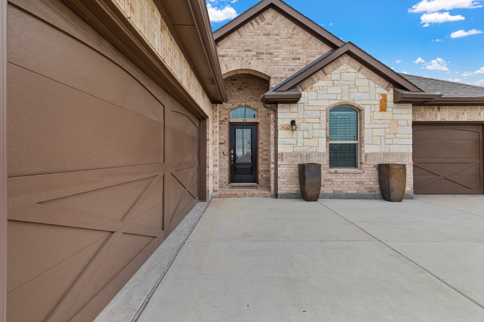 New Homes in The Grove MIDLOTHIAN, TX D.R. Horton