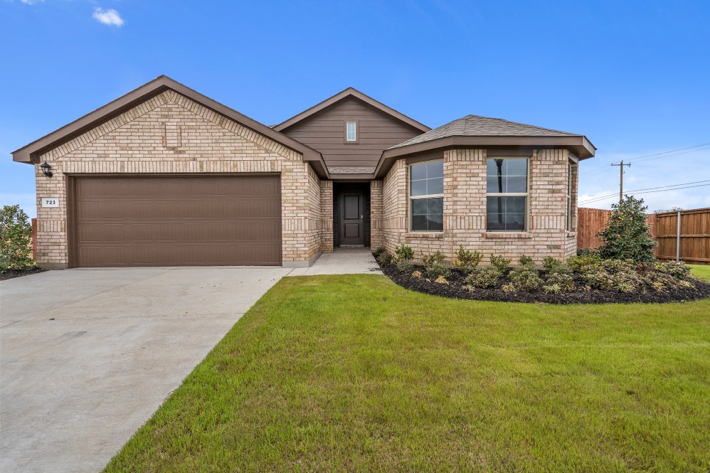 New Homes in Cresson Estates CRESSON, TX D.R. Horton