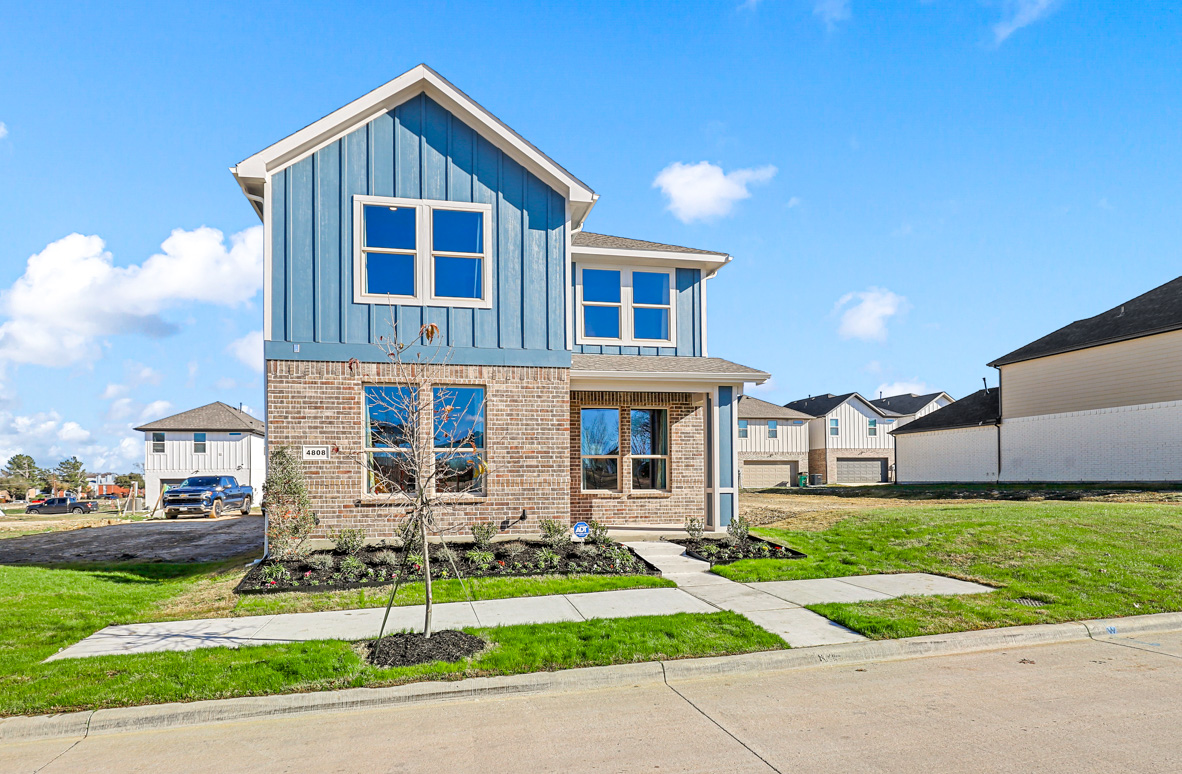 Floor Plan in Heritage Village Haltom City, TX D.R. Horton