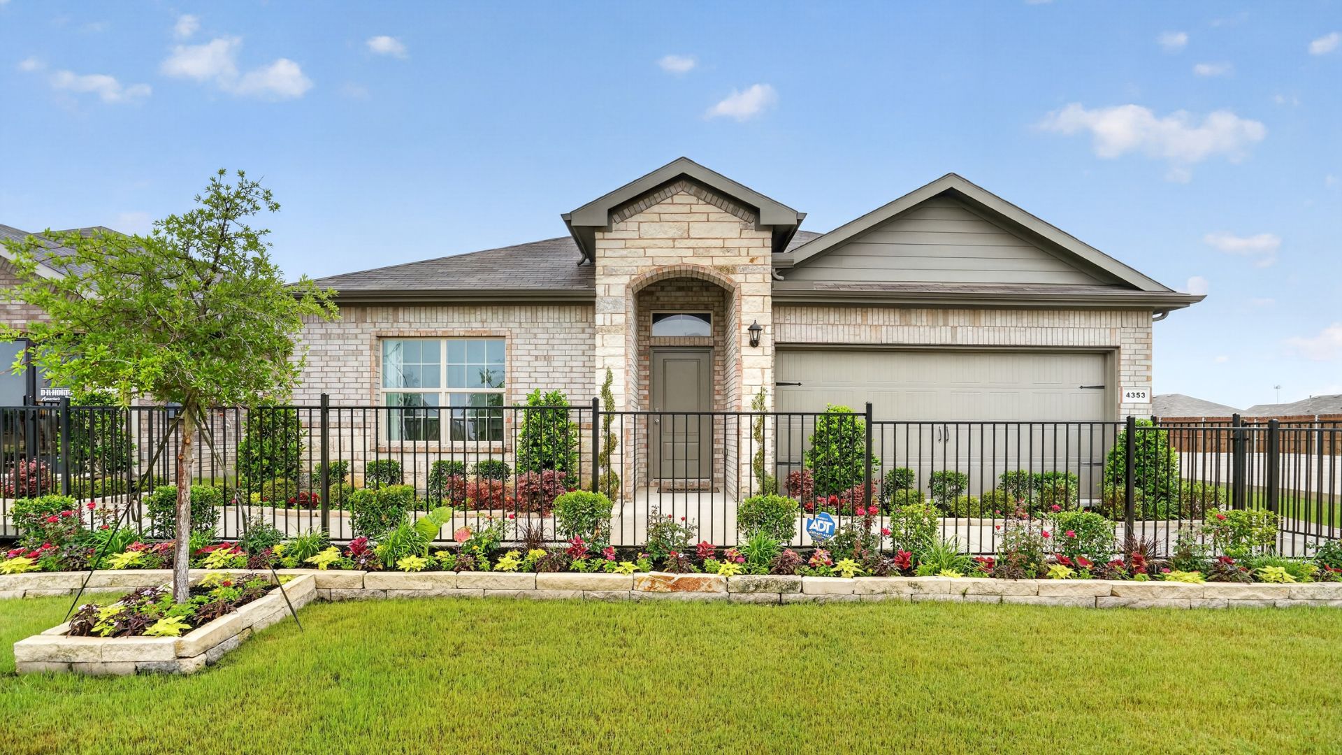 Starkville model home exterior