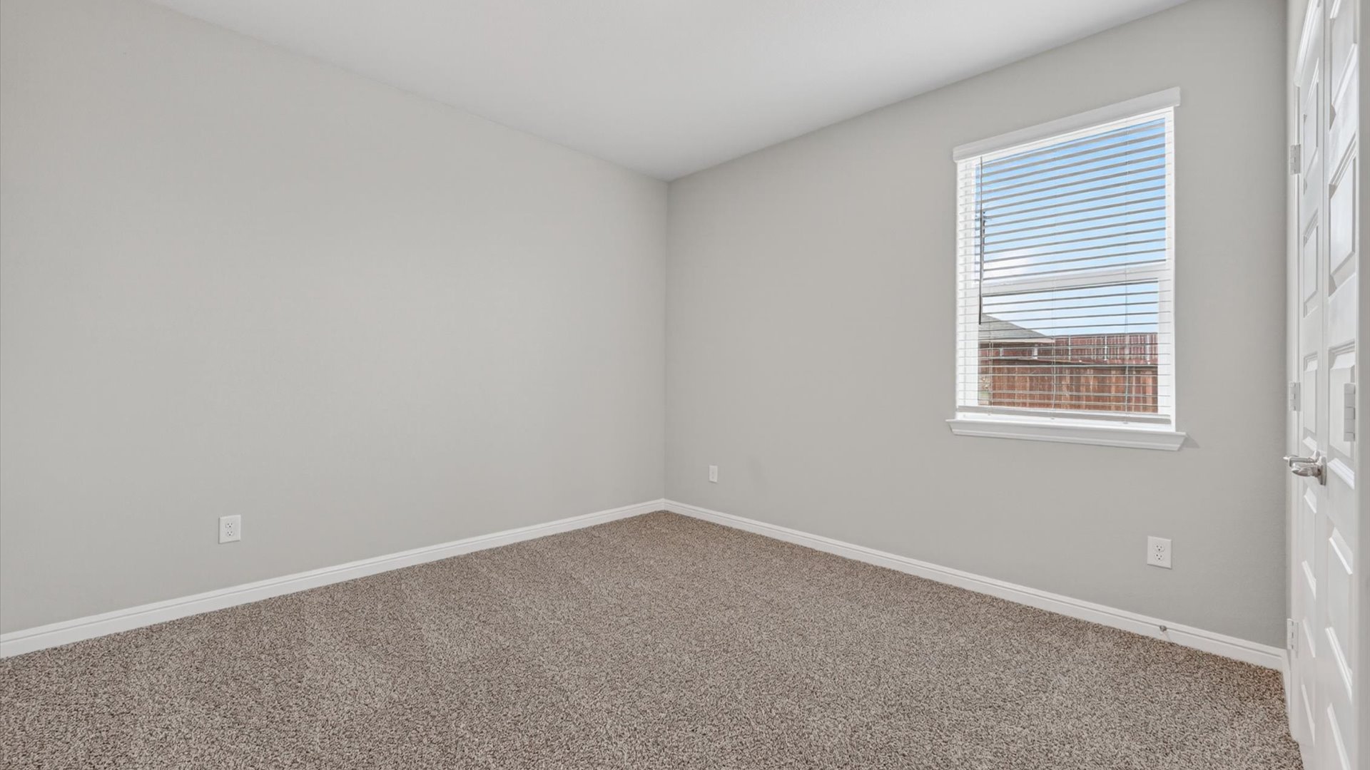 Upstairs bedroom 2