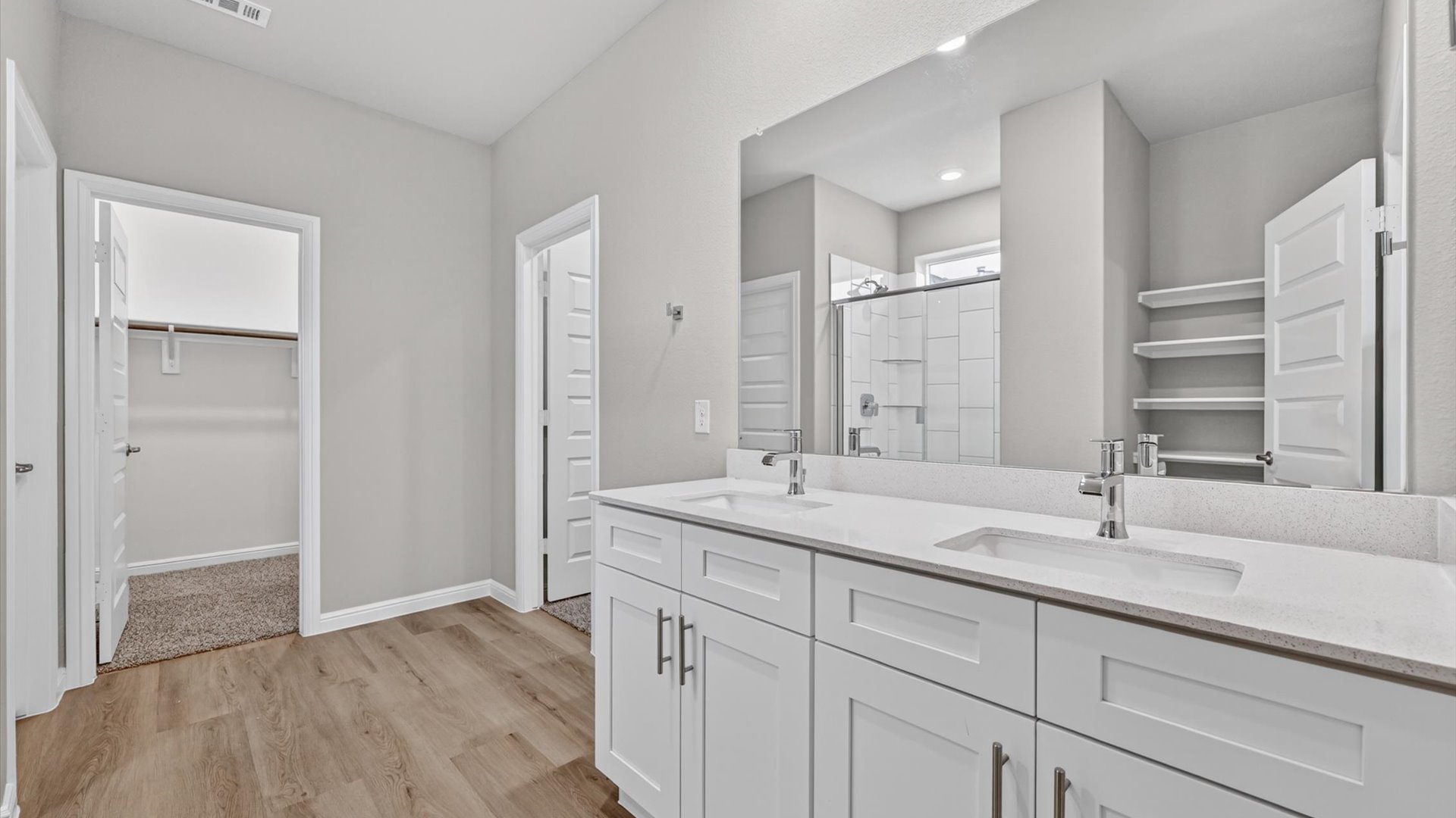 Bathroom 1 with built in vanity