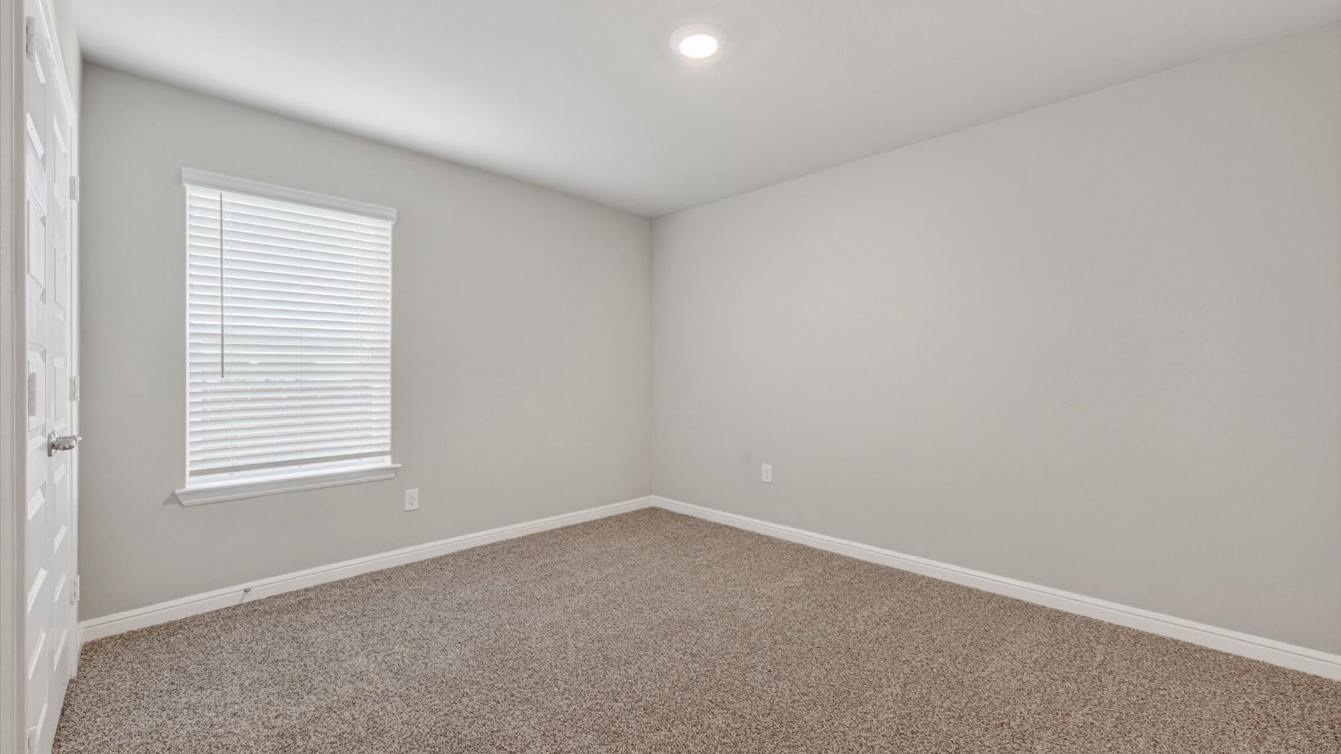 Upstairs bedroom 4