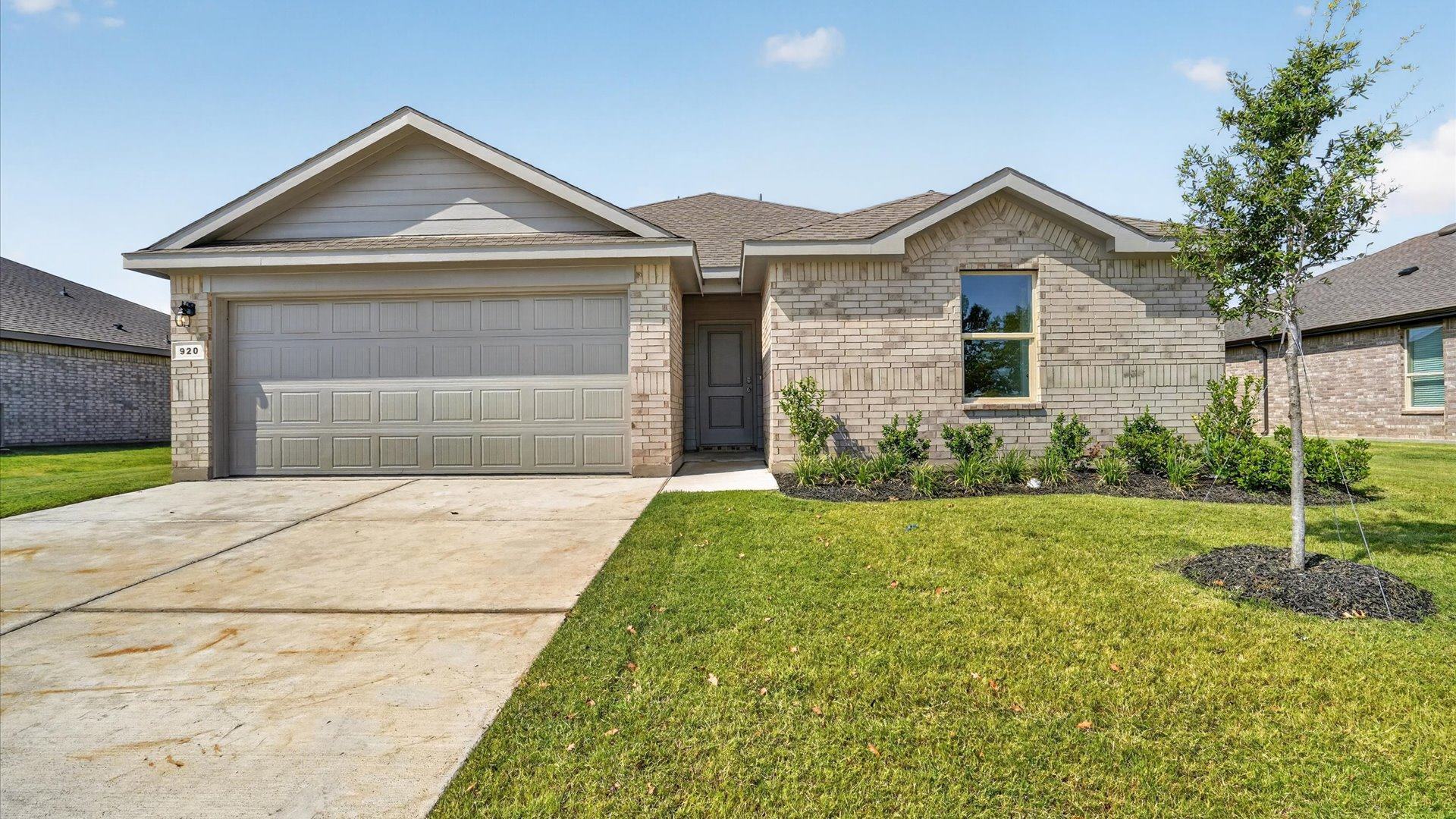 920 Parkvista Drive exterior