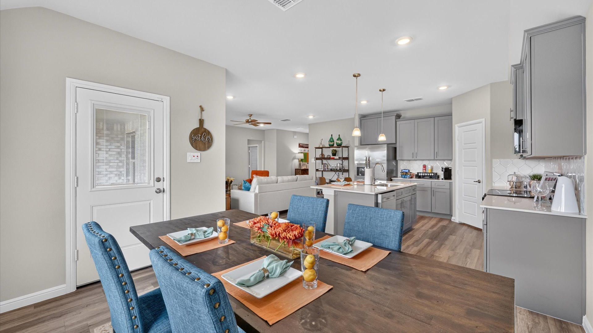 Dining nook