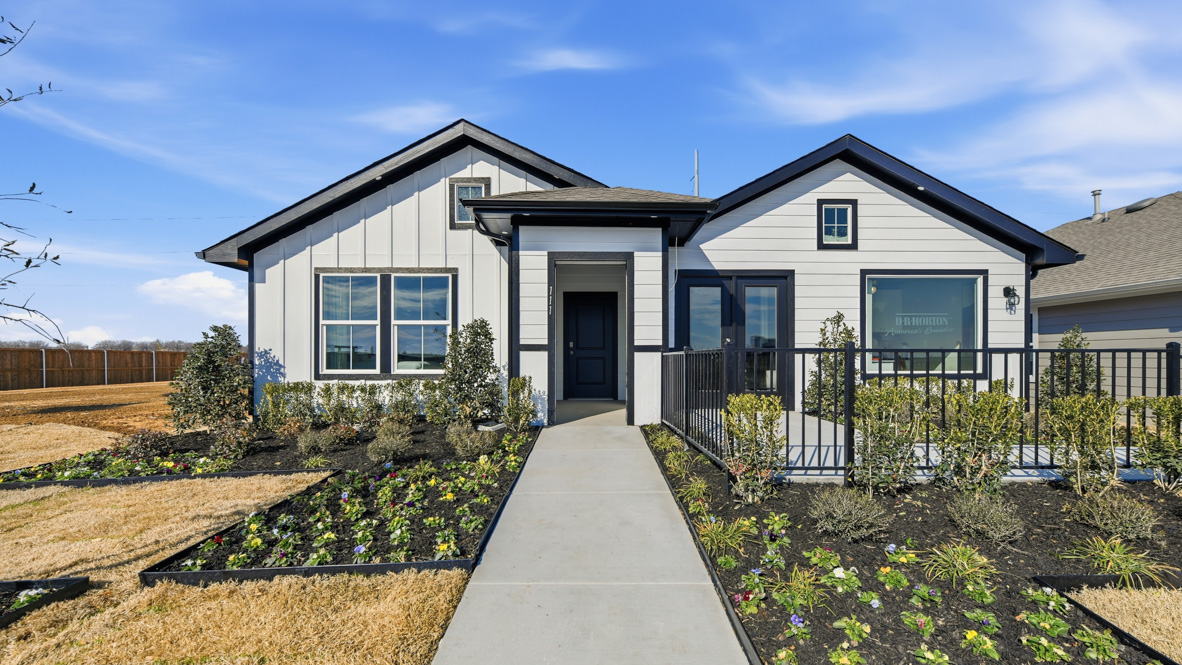 Exterior of Texas Cali plan
