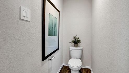 Swenson Heights Lakeway Bathroom 1 Toliet