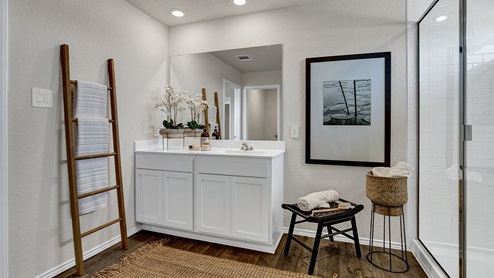 Swenson Heights Lakeway Bathroom 1 Sink