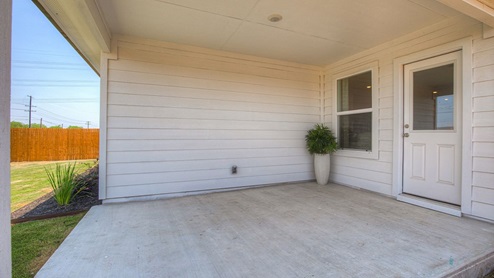 Swenson Heights Lakeway Back Porch 2