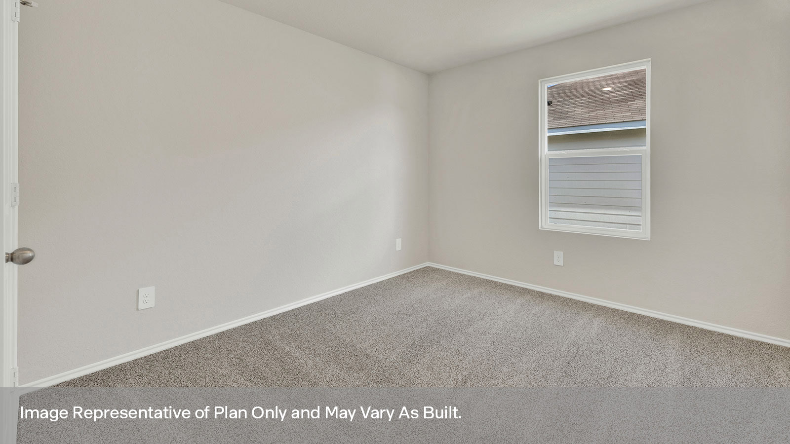 Secondary bedroom with carpeting and one window.