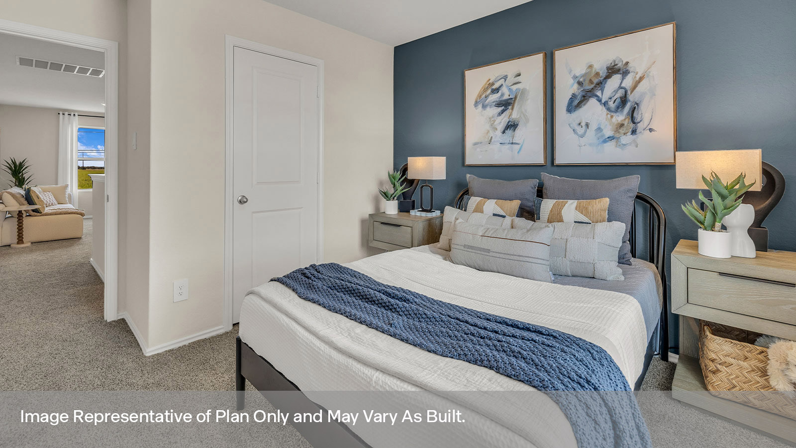 Secondary bedroom with carpeting and one window.