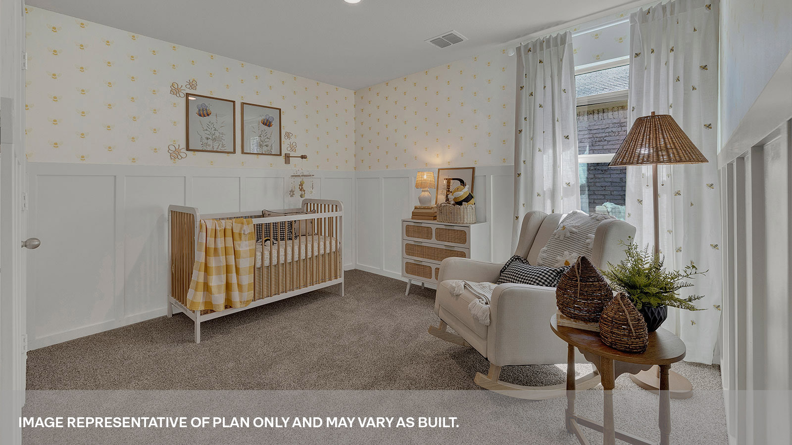 Third bedroom with carpeting and one window.