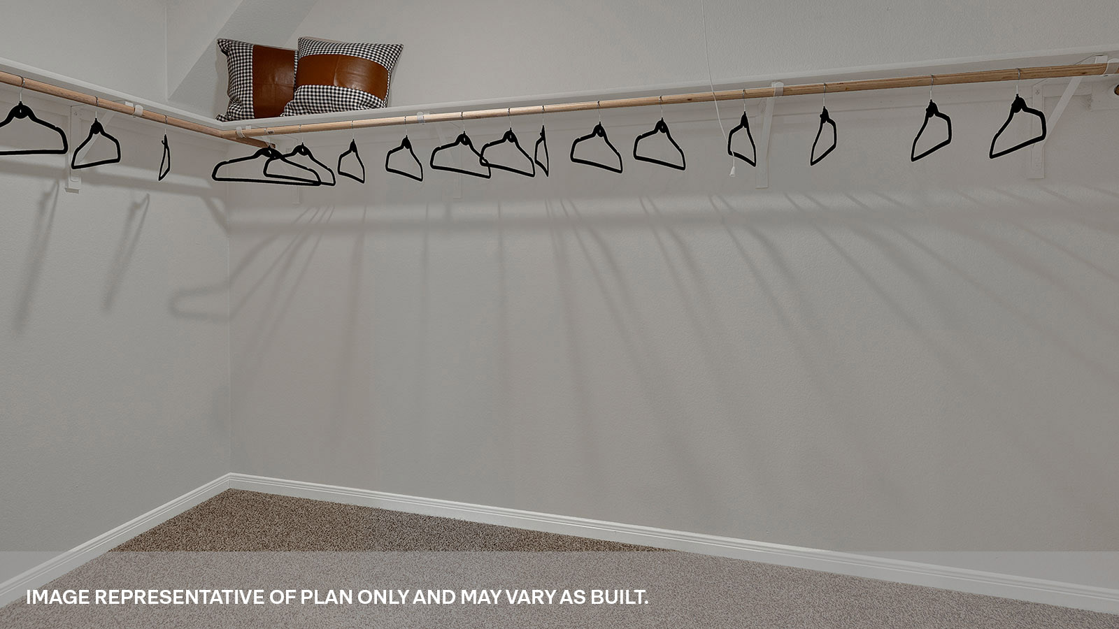 Diana_P_Bath1 Closet