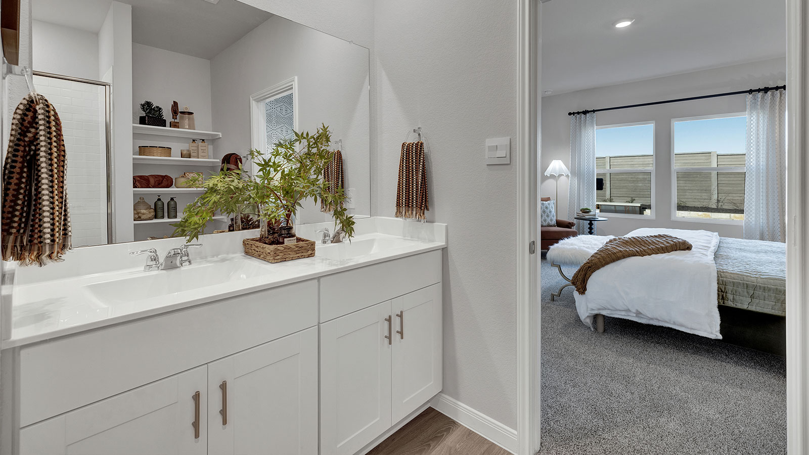 Whisper South Hanna Bath 1