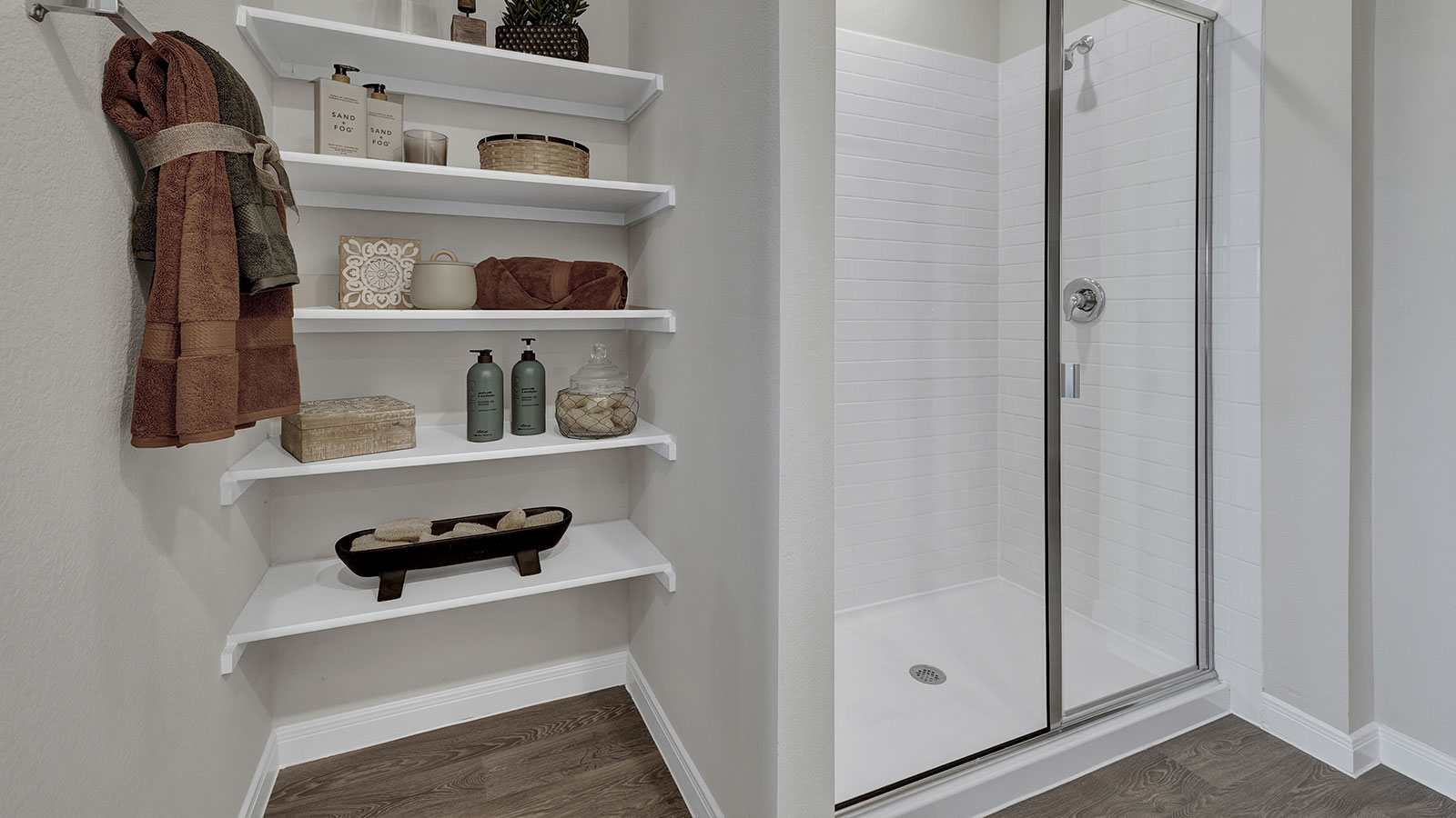 Whisper South Hanna Bath 1