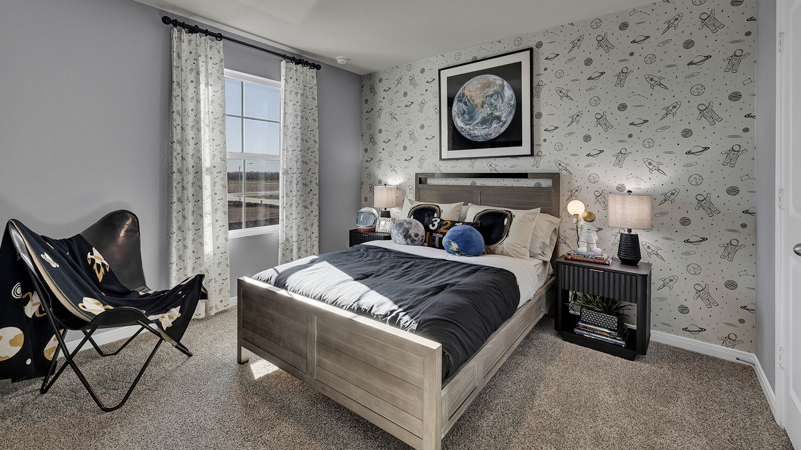 Whisper South Hanna Bed 4