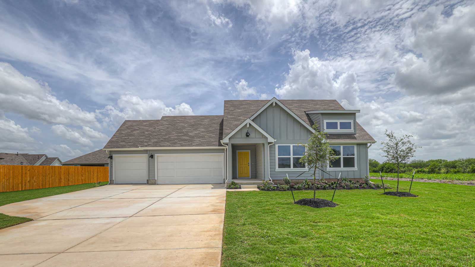 Dean Floorplan Exterior Photo 4 Bed 2 Baths One Story