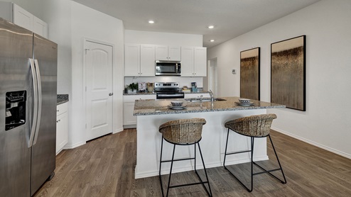 Arroyo Ranch Denton Floorplan Kitchen and Entry