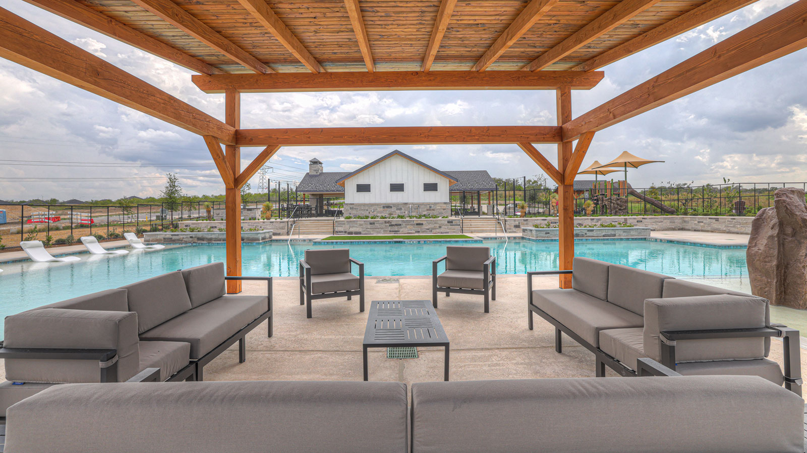 Pool pergola