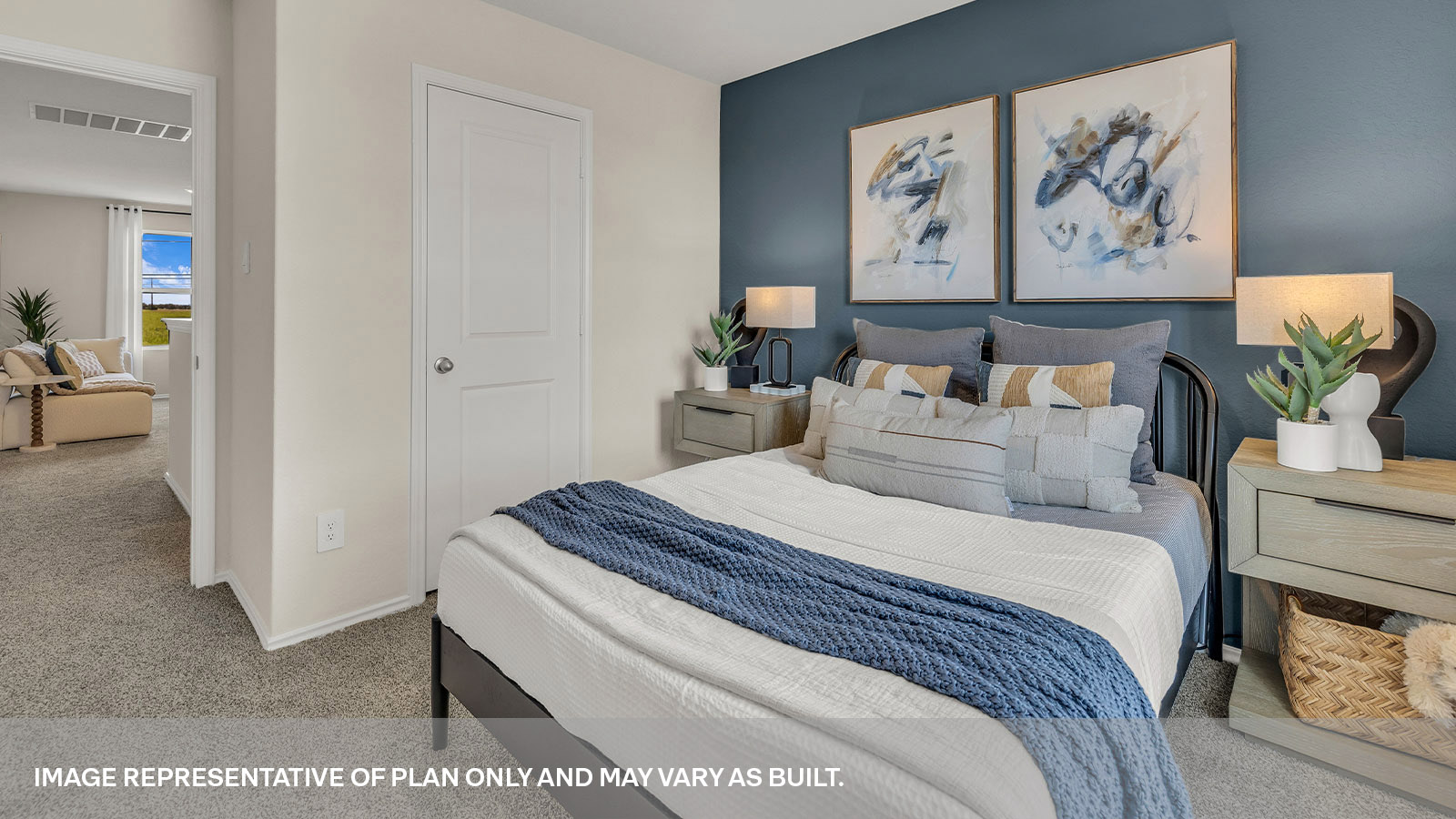Secondary bedroom with carpeting and one window.