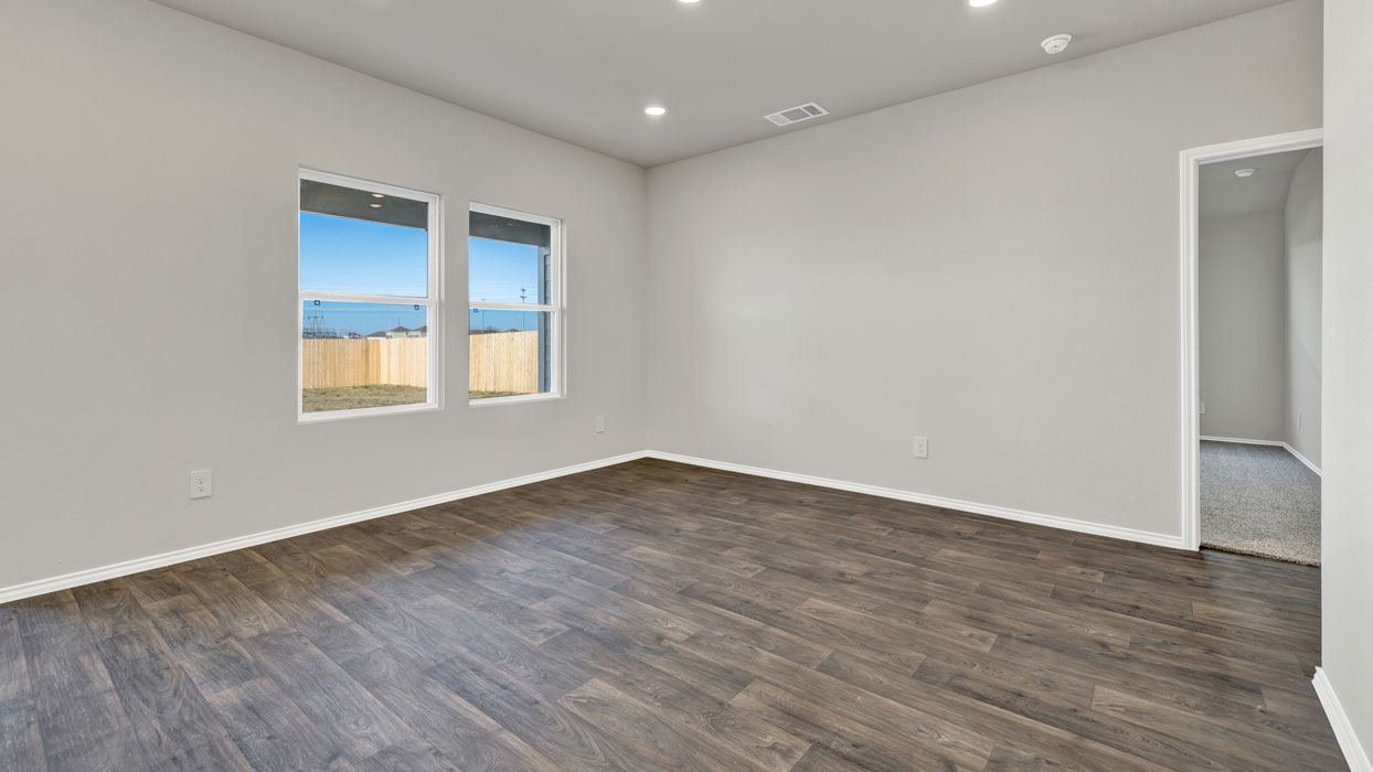 Navarro Fields Zavalla  Floorplan Living Room and Bedroom 1 Entry