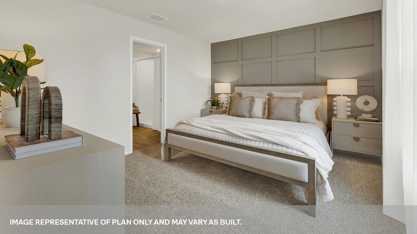 Main bedroom with carpeting and one window.
