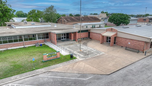 Gerdes Junior High in Luling