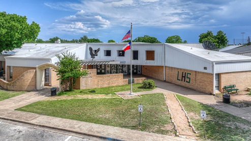 Luling High School in Luling