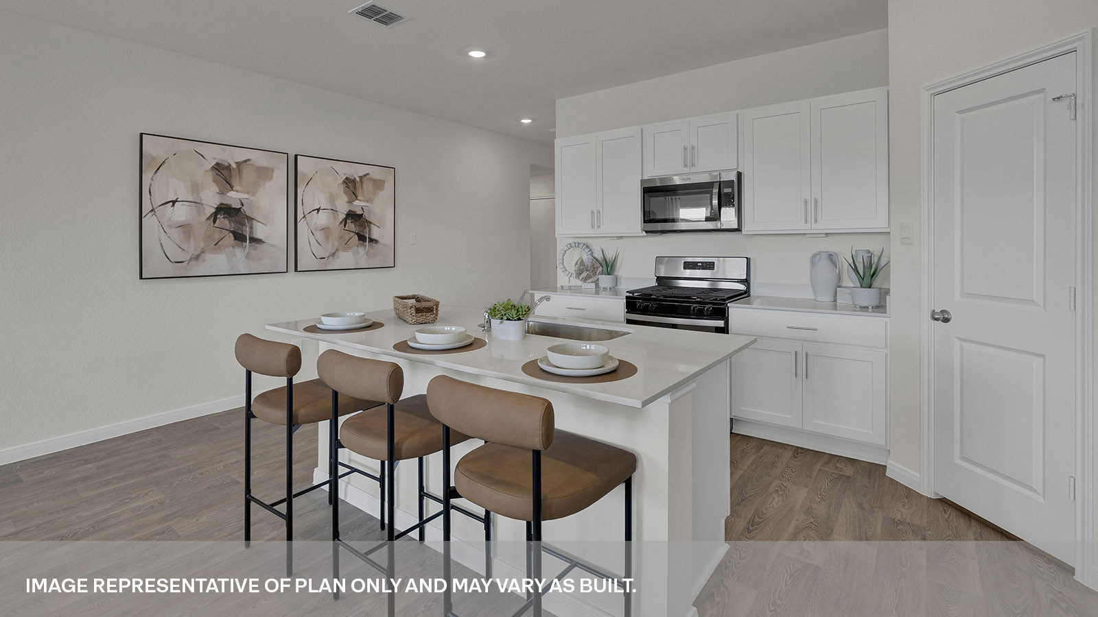 125SilentBird_X40I_Irvine_F Kitcheninglivingdining