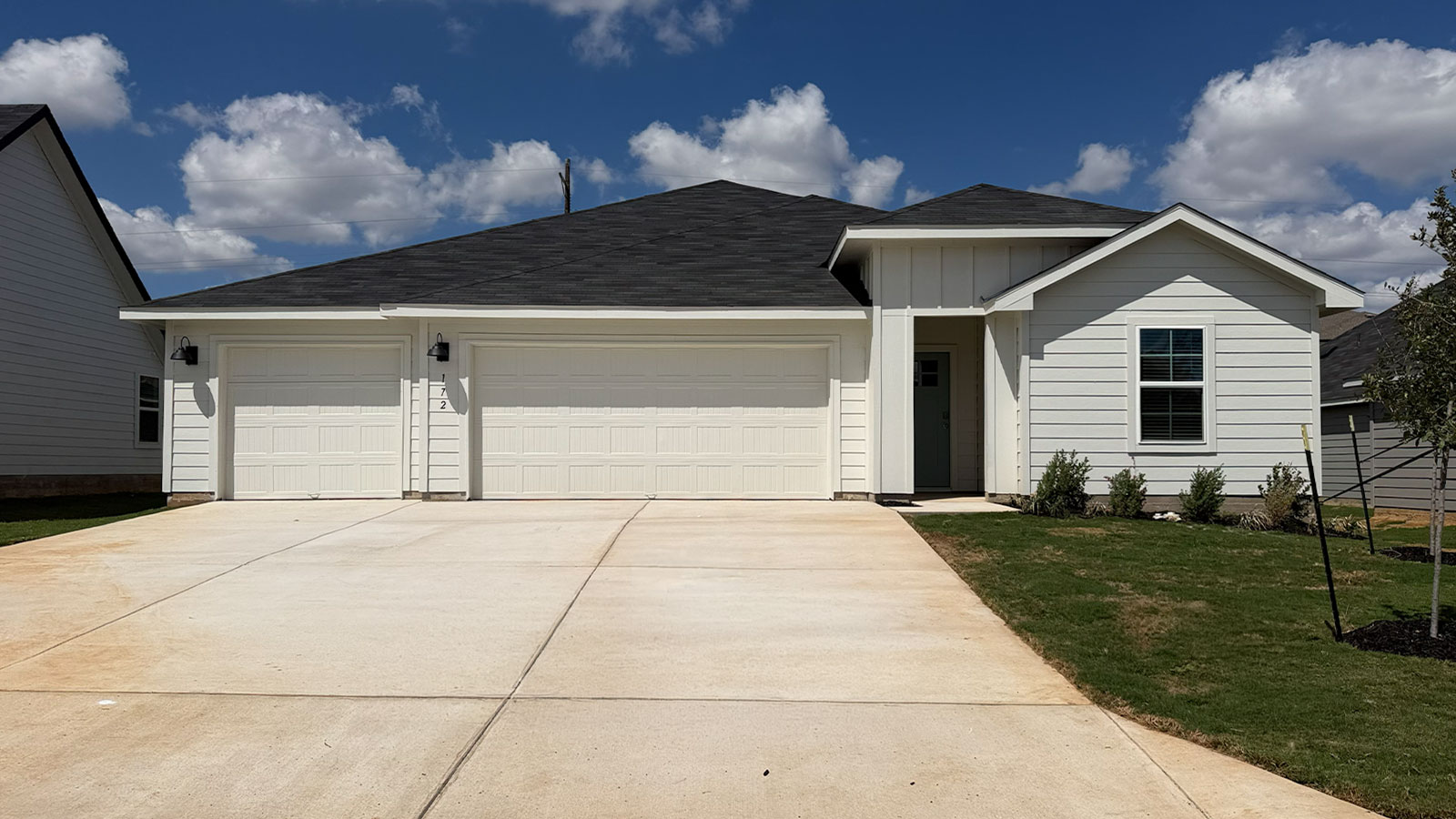 172 Teal St exterior