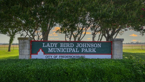 Lad y Bird Johnson Park