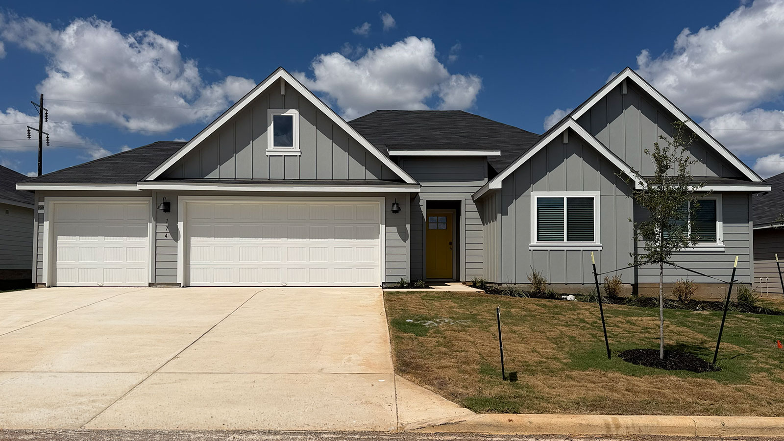 174 Teal St exterior