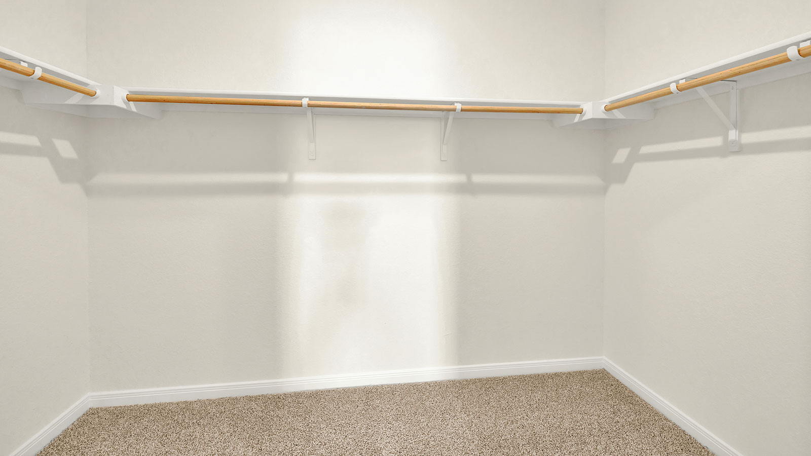 Main bathroom water closet