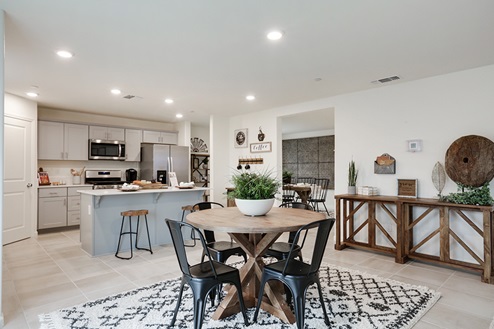 Open style kitchen and dining space