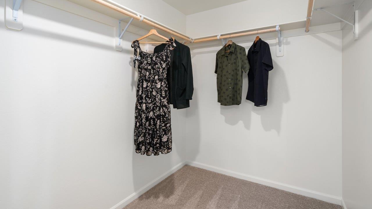 coolidge primary walk in closet