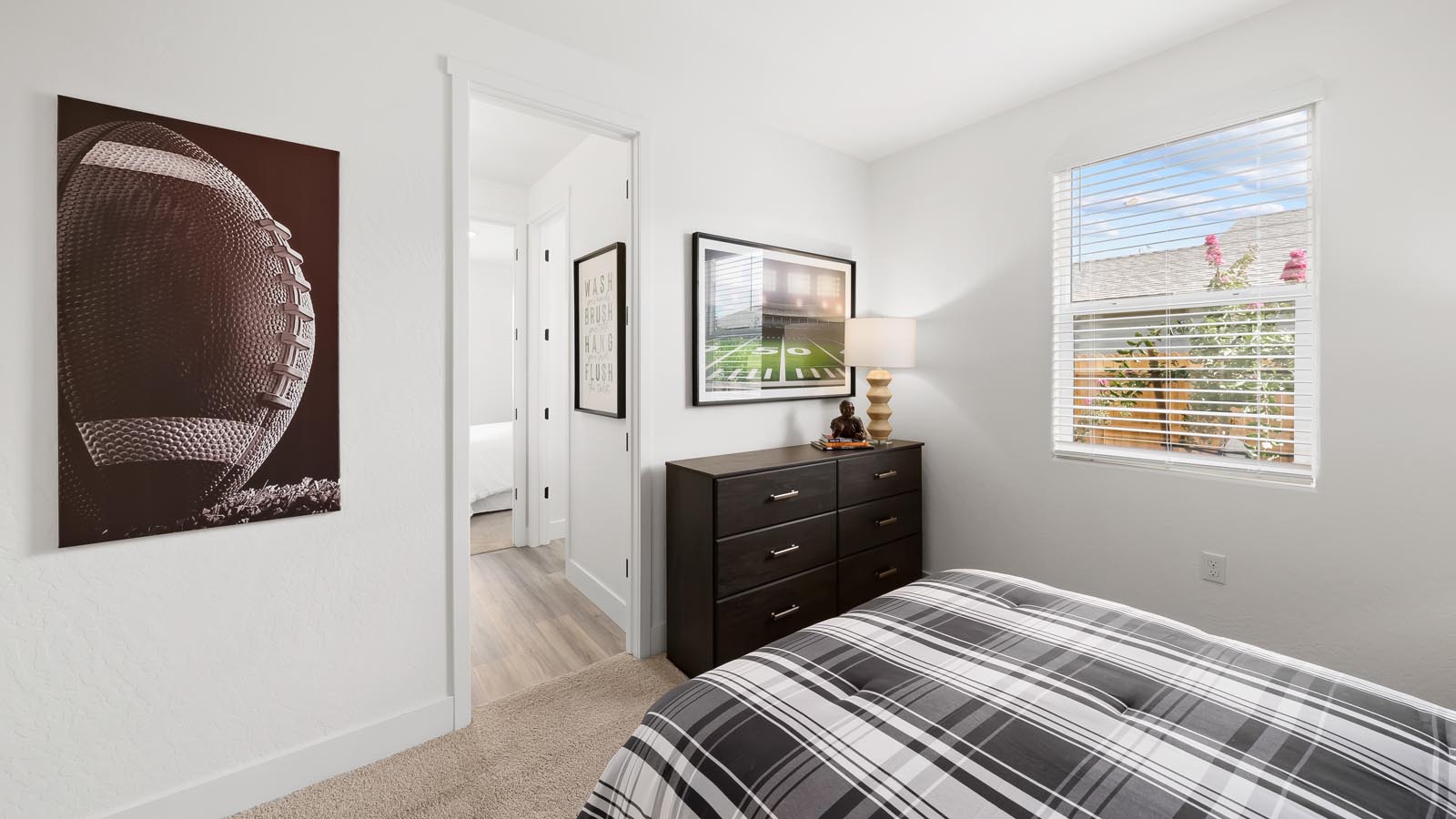 oriole bed 3 to jack and jill bath