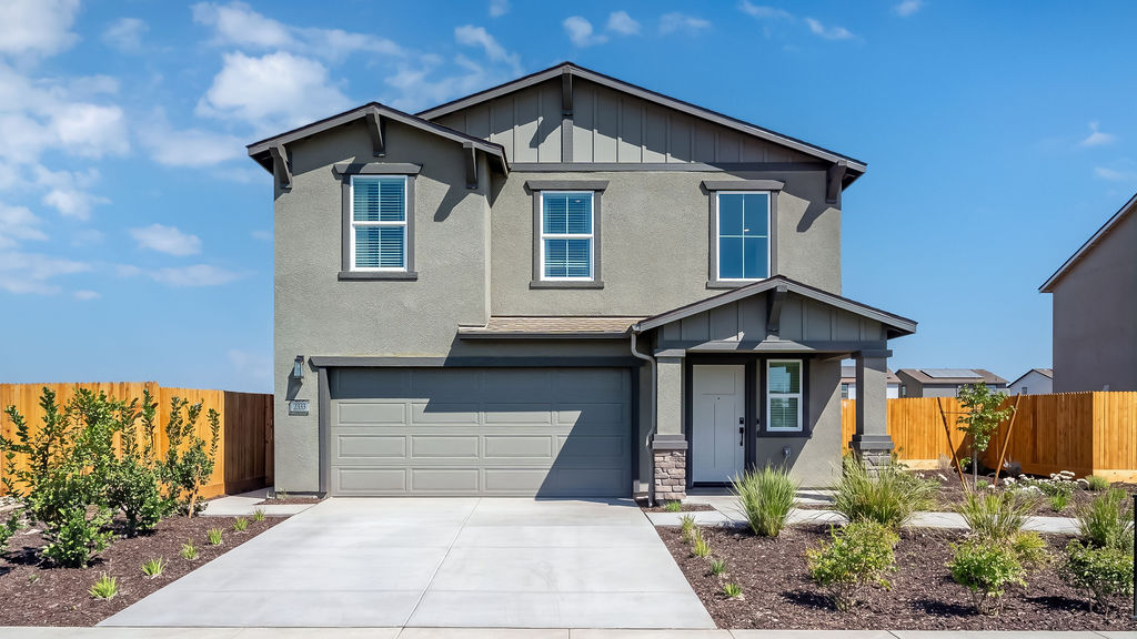 Exterior of the Oxford model home.