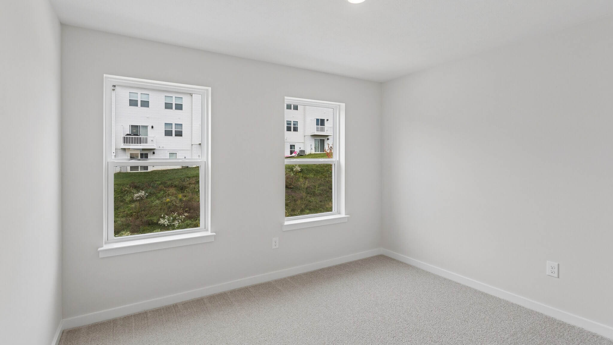 Secondary bedroom