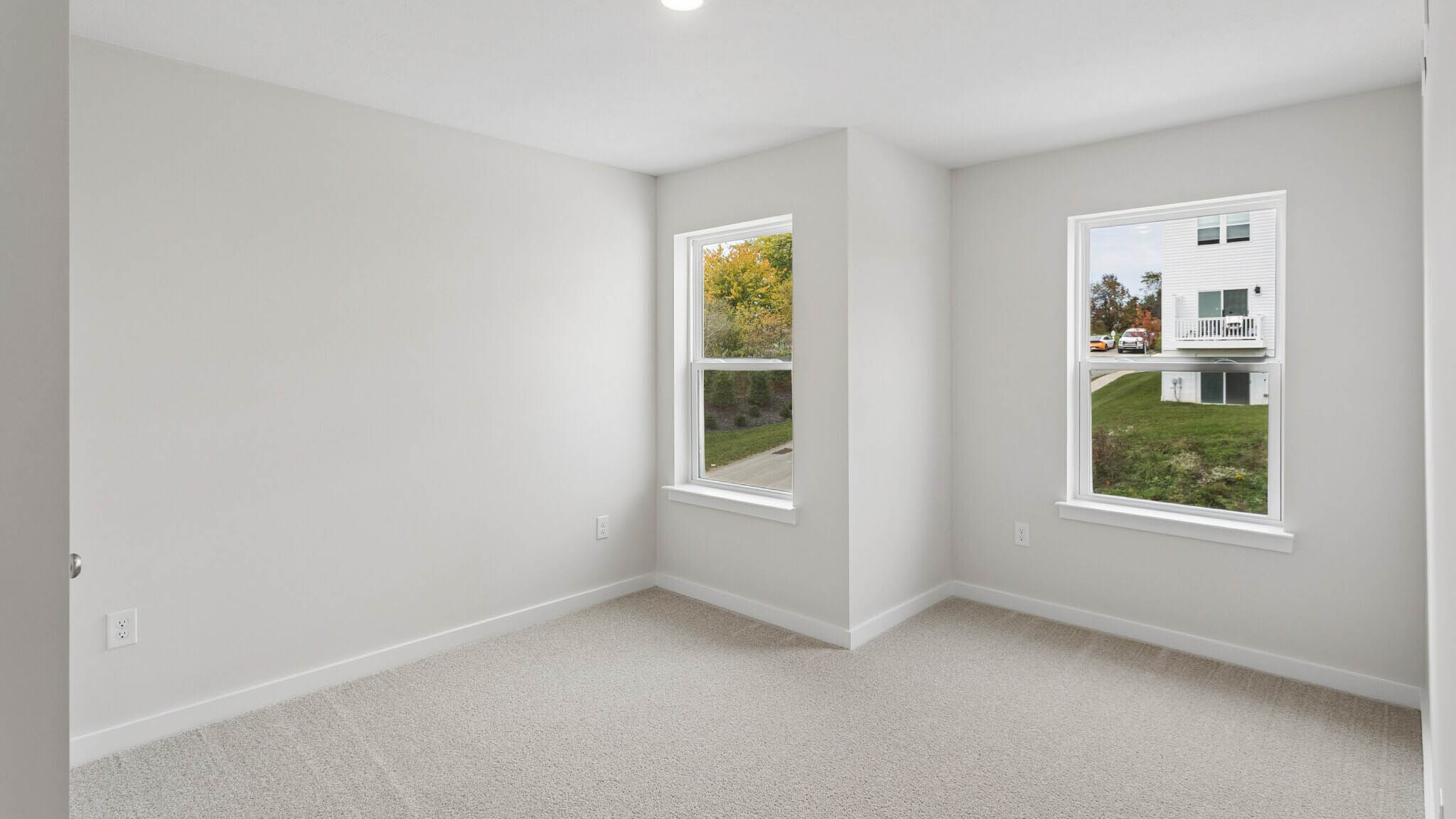 Second room with two windows