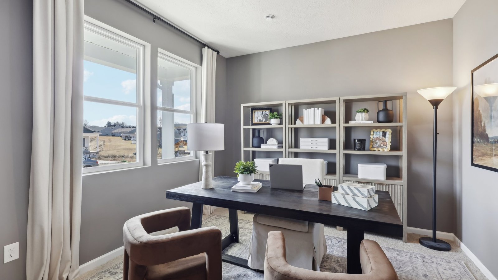 Flex room off of entry