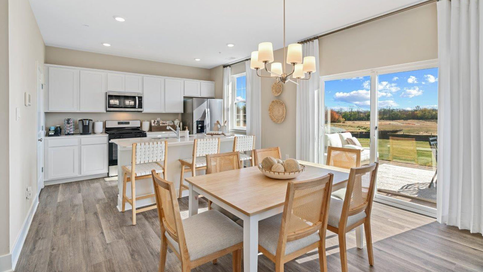 Casual dining area