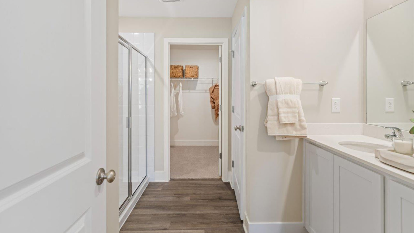 Primary ensuite bathroom