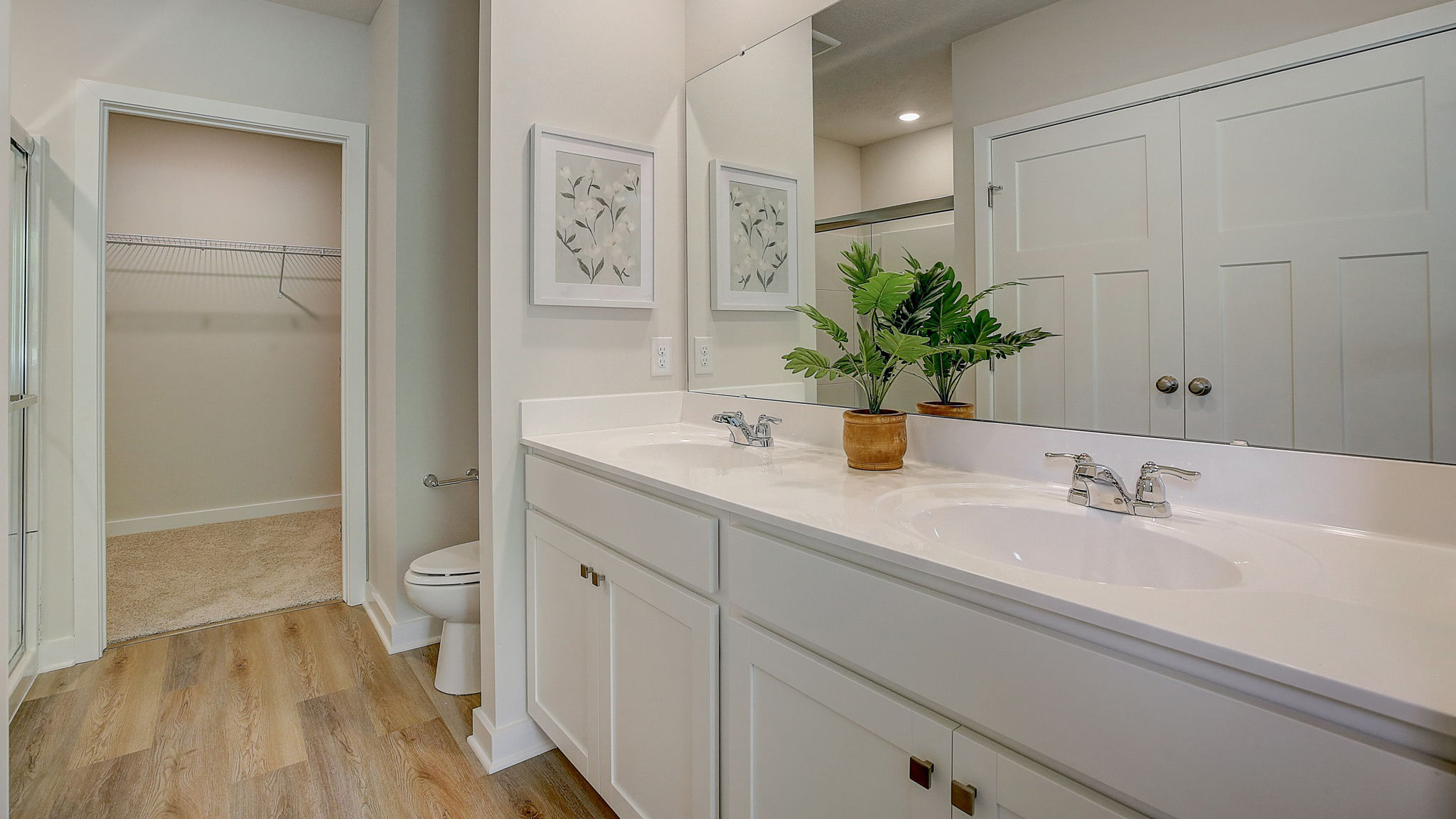 primary ensuite bath