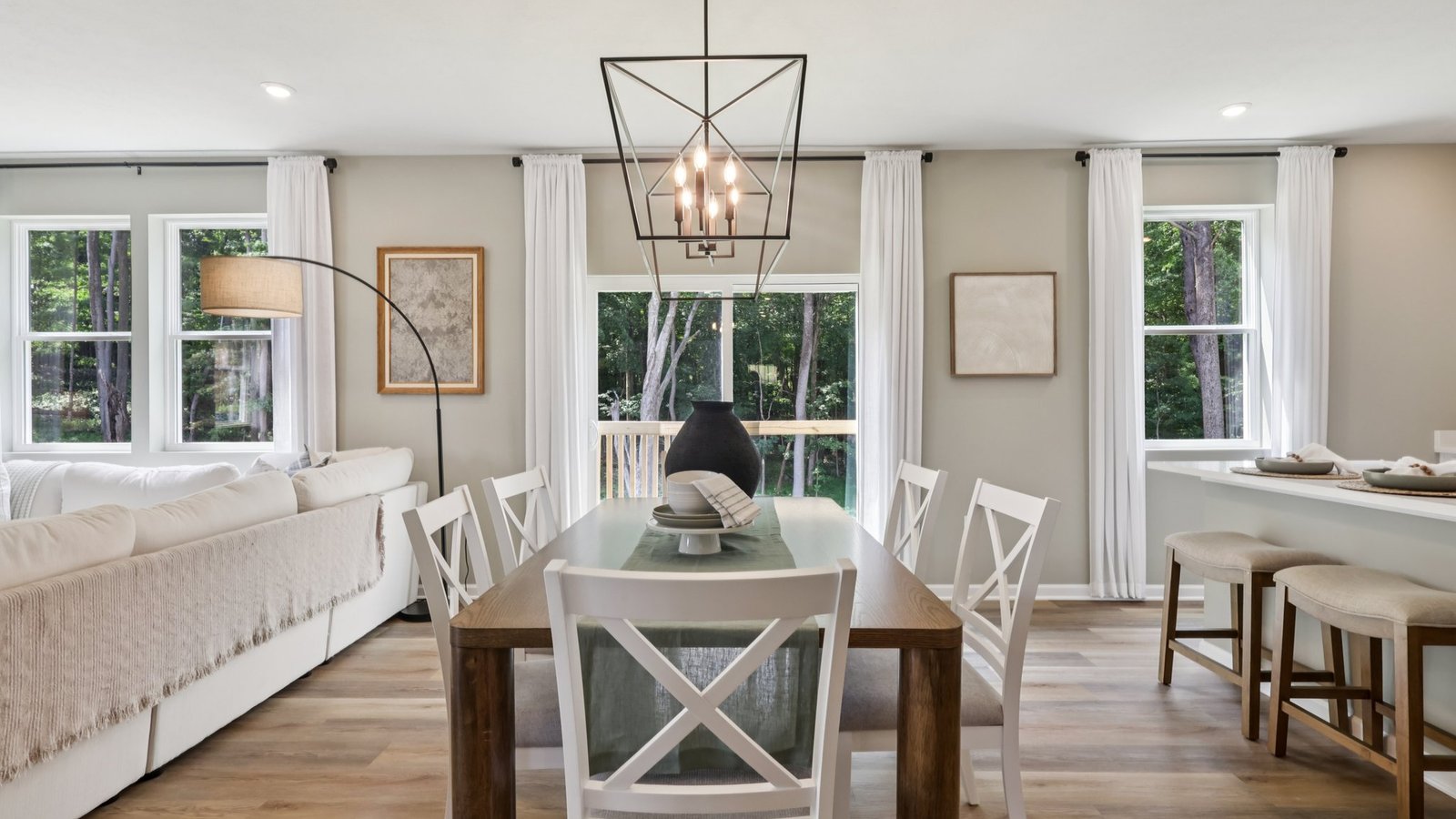Causal dining space