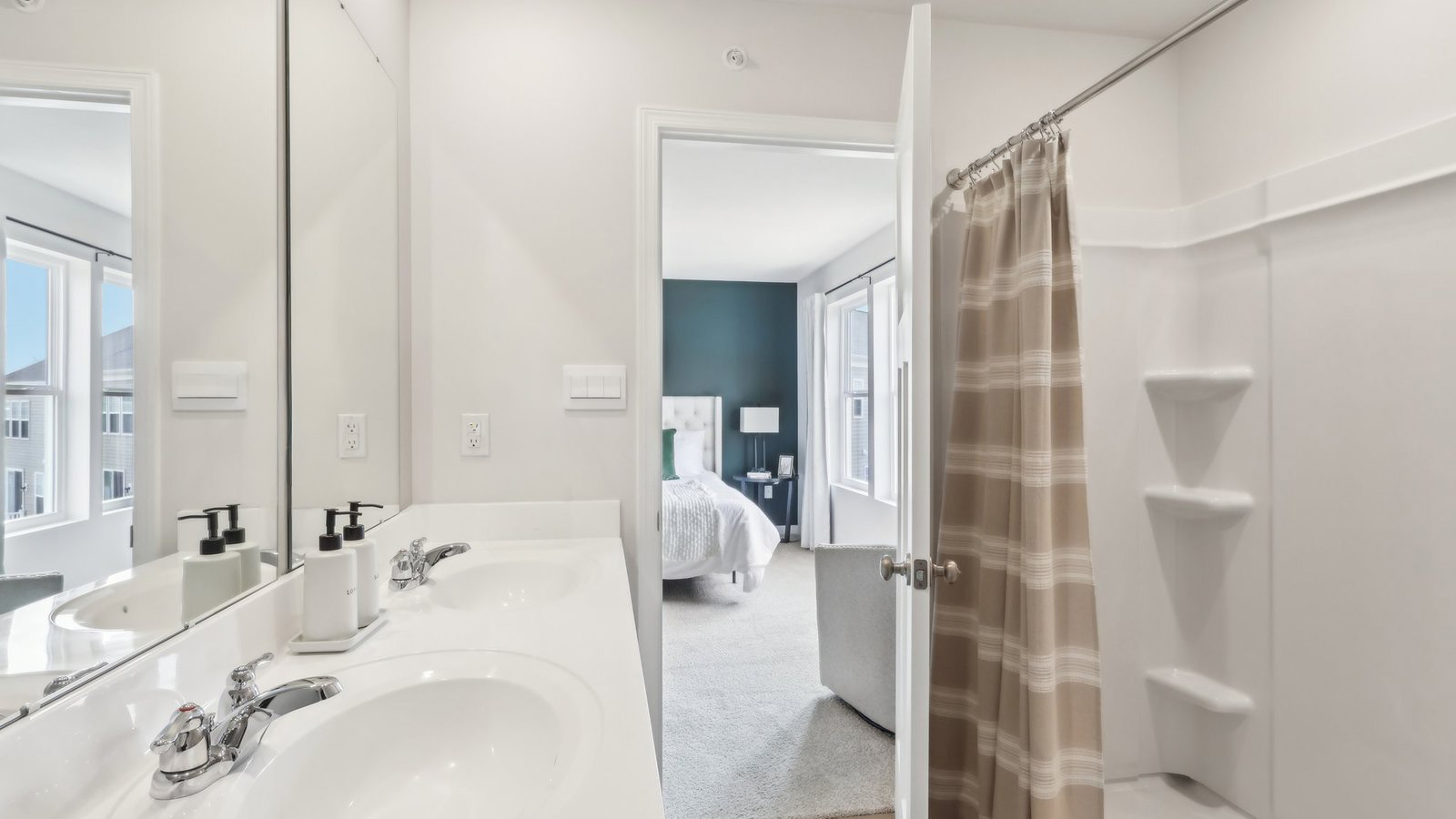 Primary ensuite bathroom