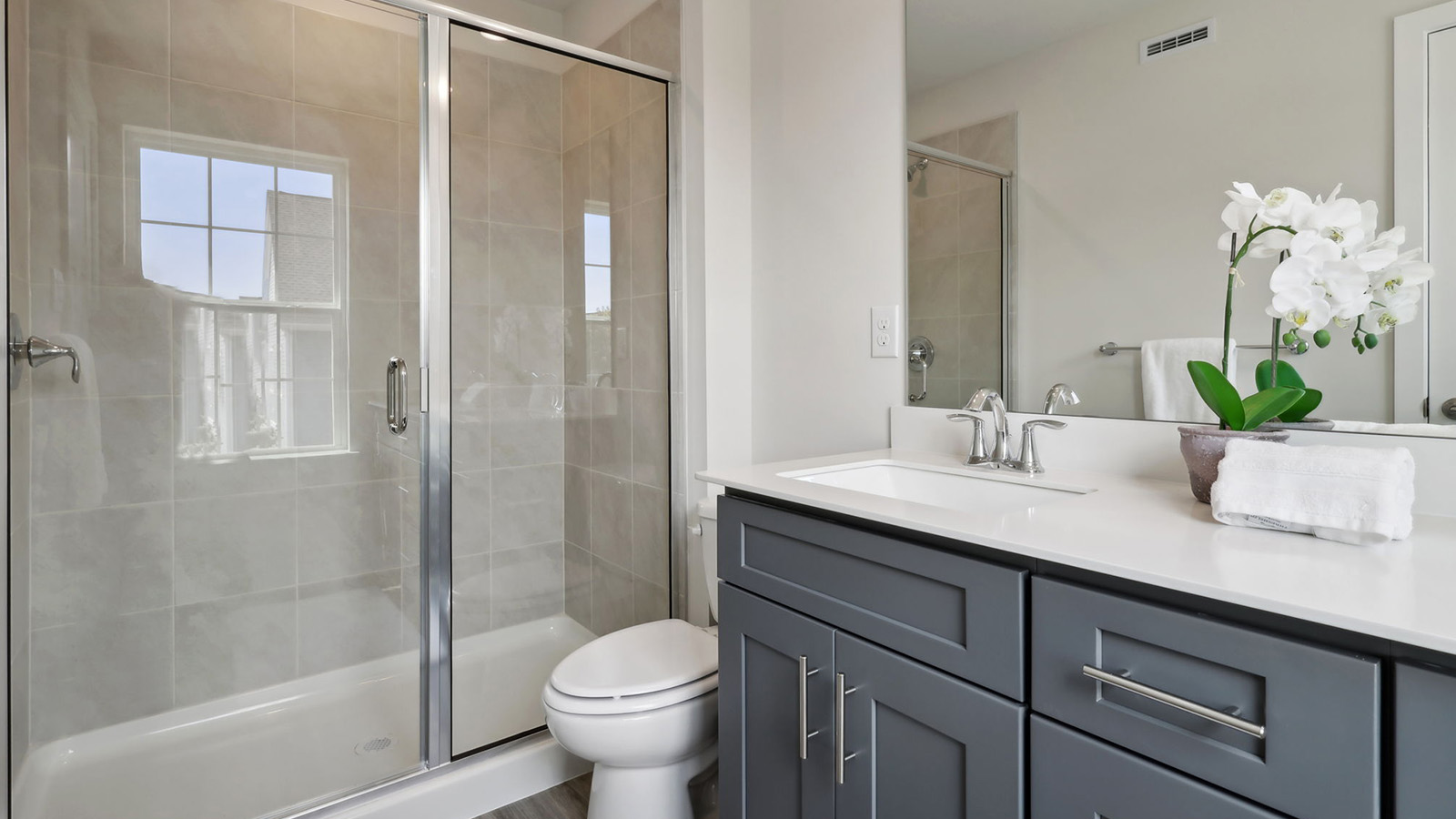 Primary ensuite bathroom