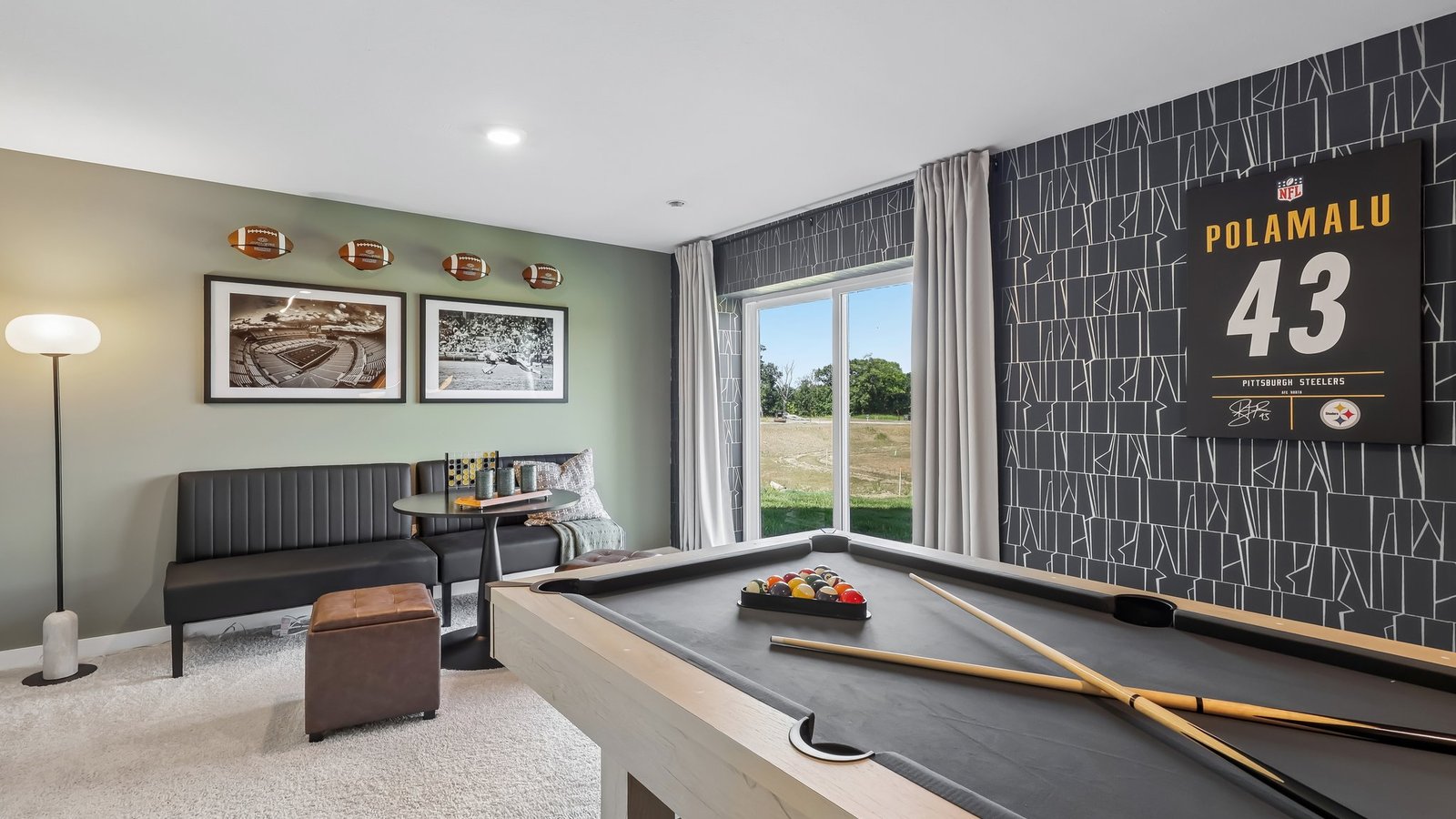 Finished basement with walk-out backyard